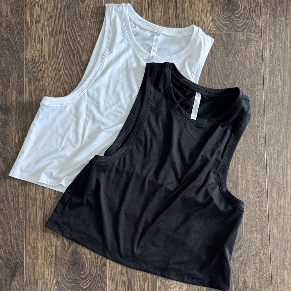 2 Pack Fabletics Black and White Muscle Tees